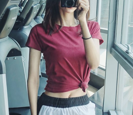 “蜜桃”臀裤过时了,今年健身流行这样穿,前凸后翘撩倒一大片