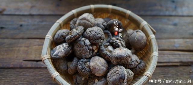 干香菇■春天到,这些食物虽然可存储,但也要留心发芽变坏,家家都有