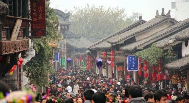 成都也出现“坑人”景区?接连曝出负面声音,游客的评价却很中肯