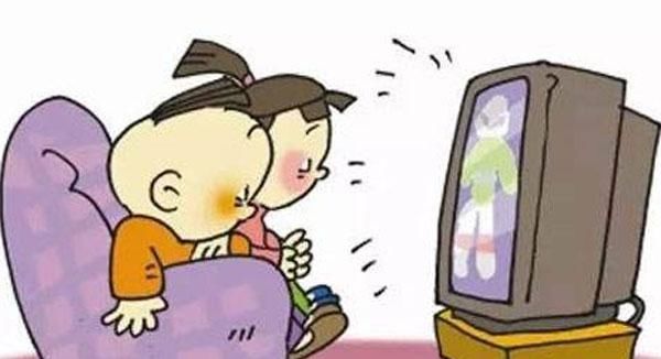  家里：春节后，孩子天天宅家里，家长要提防“电视电脑综合症”