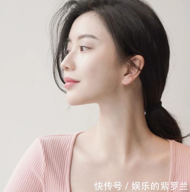 『女生』女生有这几个行为,会让自己越来越油腻,甚至被称为老阿姨