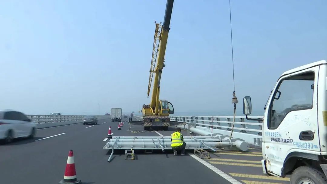  「道路交通」胶州湾大桥胶州连接线基础设施改造提升工程全部完工