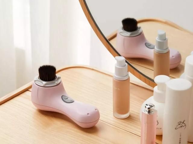 1分钟还你一张干干净净的脸，洁面仪的鼻祖了解一下！