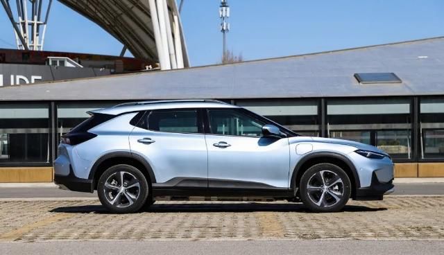  『能力』9小时“不间断”驾驶，揭秘这台最新合资纯电动车真实续航能力