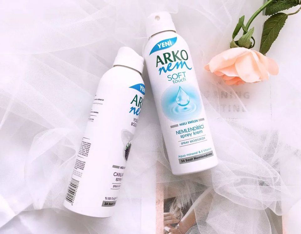 当身体乳喷遍全身,婴儿般的水润肌肤迅速封锁~