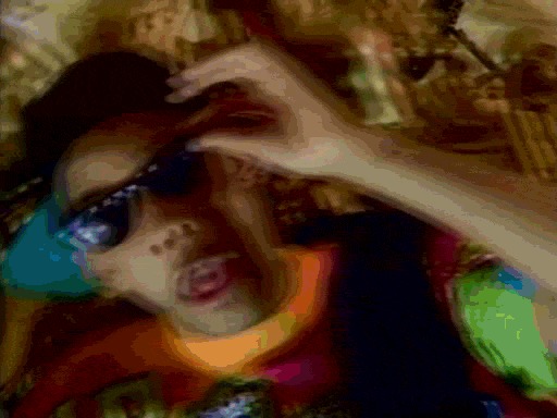 这位小哥的穿搭才是时下最时髦，90s复古风的完美指南！