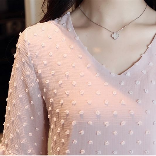 30出头的女人别老穿连衣裙!试试小衫+小脚裤，优雅洋气巨显嫩