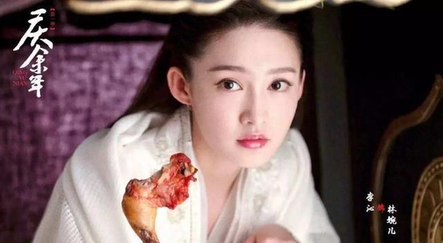  『推掉』李沁粉丝开撕工作室，称其推掉王牌综艺，还用黑白照
