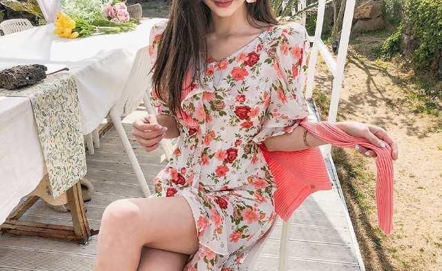 普罗旺斯■女神孙允珠：梦絮野芳普罗旺斯情调碎花裙