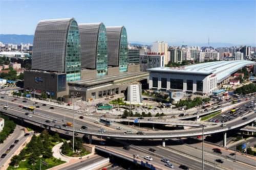  「旅游景点」中国最短的高铁，全程只要30分钟，网友：还没坐热