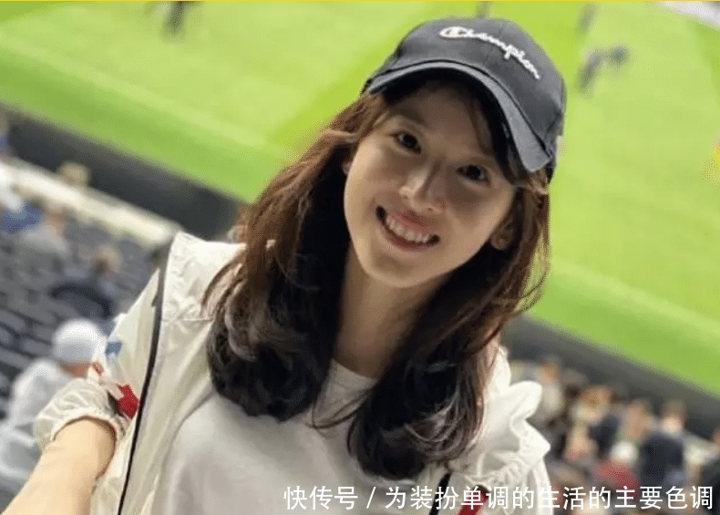  「时间」章泽天与刘强东携手在英国给同胞捐物资，两人不弃前嫌重归于好？