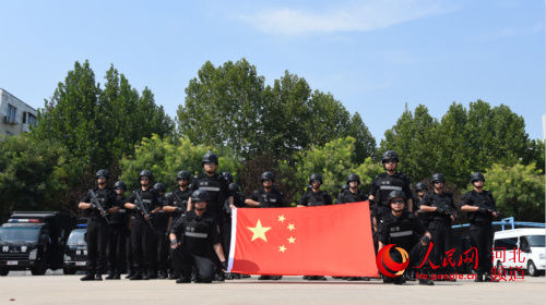  刘旋摄|石家庄公安：＂亮剑2020＂ 誓将豪情铸金盾