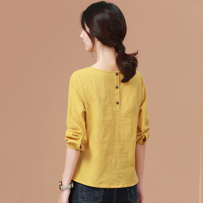 别再穿连衣裙了!现在女人流行这样穿，看看吧，一个比一个年轻