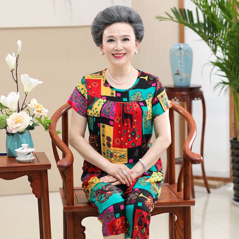 牛，大开眼界!现在的女人真敢穿!这睡衣若隐若现真迷人