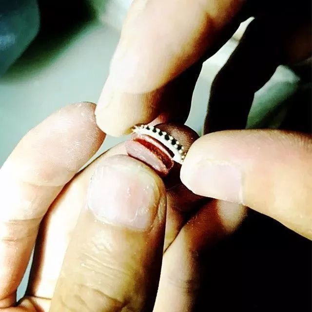 如果七夕需要一份礼物，那我想收到它