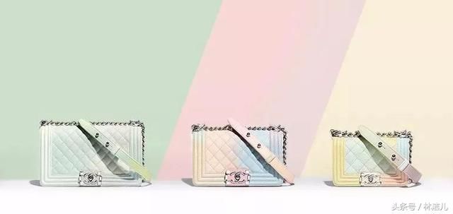 这个颜色的包包还真是清凉又减龄，娜扎唐嫣背上它立马变少女了！