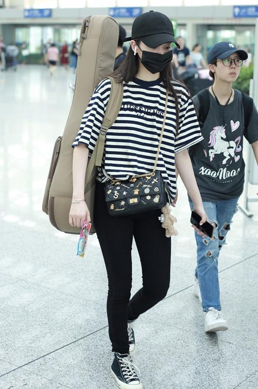 167的欧阳娜娜撞上167的杨幂，终于明白腿直和腿细哪个更重要了