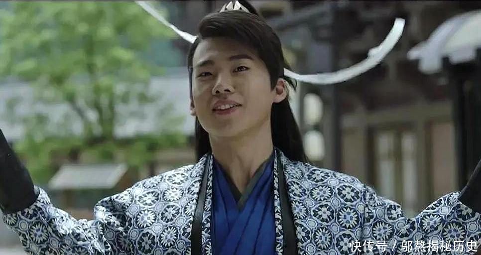 郭德纲现身话剧牛天赐