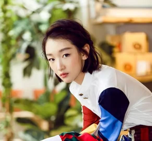 为什么周冬雨、郑爽、娜扎都要剪短发?这些照片给出了答案...