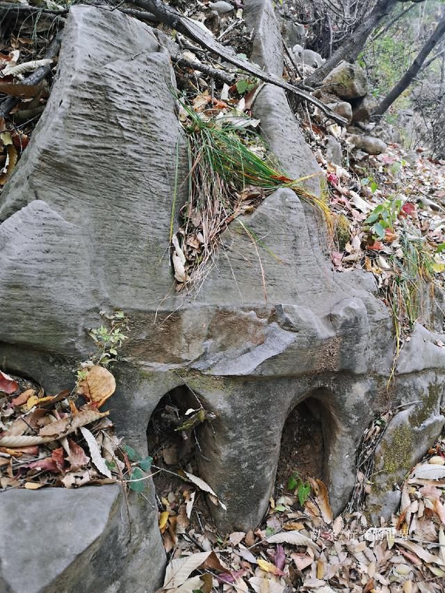 郑州巩义有条最美自驾公路，山路弯弯风光美，红叶奇石禅意浓