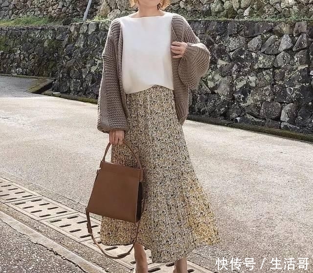 『最合适』春天穿衣搭配:?日本国漂亮小姐姐共享最合适个子矮的女生的春天穿衣搭配!