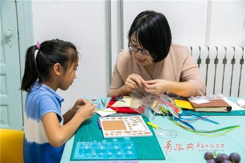 探访青岛衍纸艺人姜岩：妙纸生花