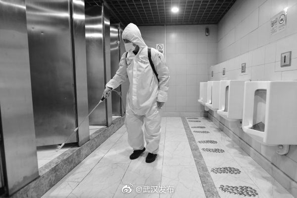  『小时』保障乘车环境卫生，武汉地铁公共区域每三小时消杀一次