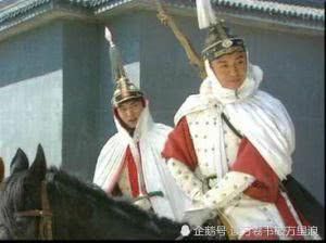 「皇位」皇太极数次推让汗位,依然登基;为何其长子豪格谦让一次就靠边站