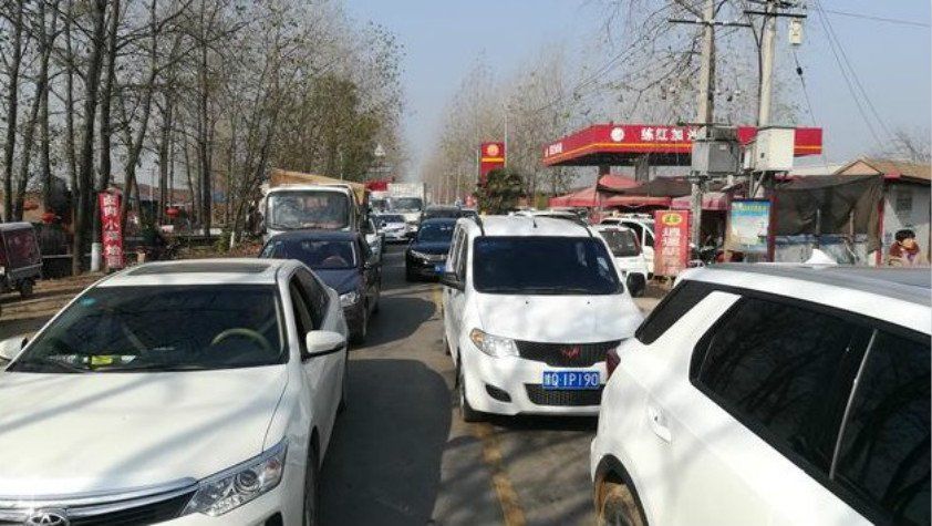 过去农村骑摩托成风，如今却被汽车取代，咋就丢了“江湖地位”?
