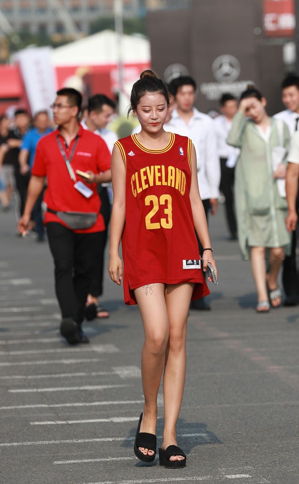 街拍：长春到底出不出美女？看看这组街拍就知道了