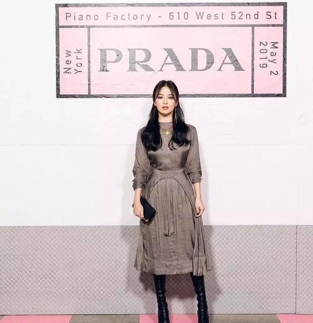  『纯真』剪了短发的乔妹，带着那股纯真劲儿又回来了