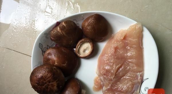  永远：早餐就爱这碗粥，一年四季离不开，永远都吃不腻