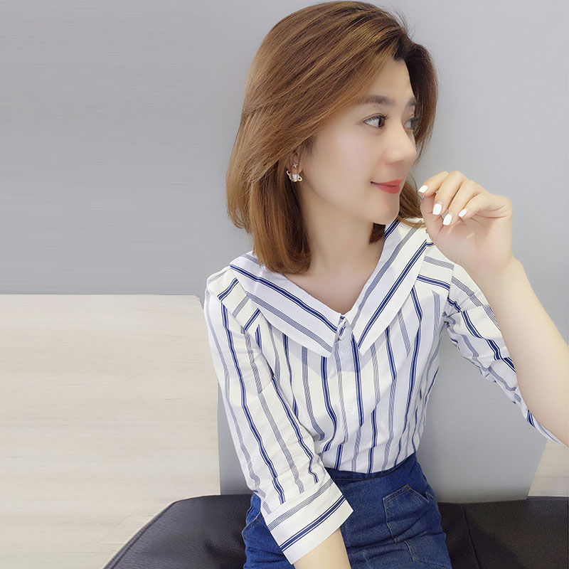 太美了，这个模特太美了，欧货装随意穿都美，连侧影都美翻了