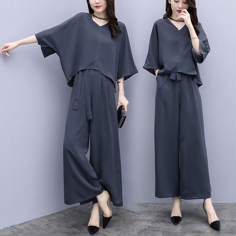 立秋后,怕冷女人尽量穿打底裤,这样穿怎么搭惊艳群芳,大饱眼福