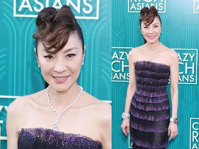 56岁杨紫琼身材纤细，大胆穿薄纱裙，网友：换个发型吧！