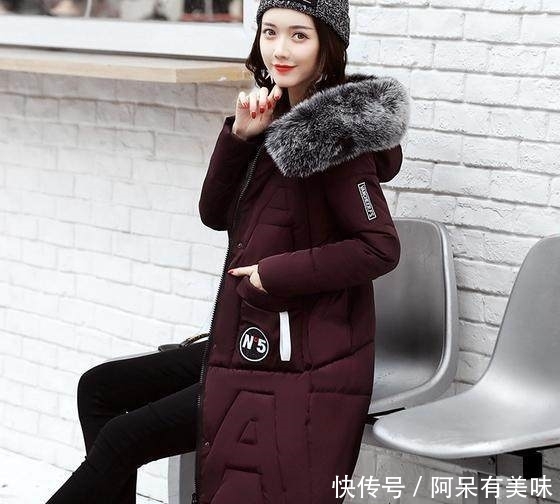 #时髦#年底羽绒服大促!原价一千多,现价仅一百,时髦又保暖,抢疯了