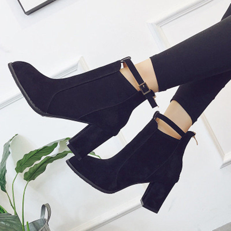 等发了工资，这样的女靴我一定要全买了，上脚高雅回头率贼高