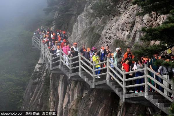 五一假期这些景区被挤爆！更可怕的是……