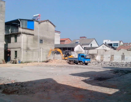 农村这4个位置的房子是“黄金地段”，农民占一处以后的生活不愁