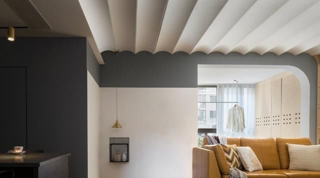  【设计】72㎡新房的高级场面：一进门就被吊顶吸引，隐形踢脚线太赞了！