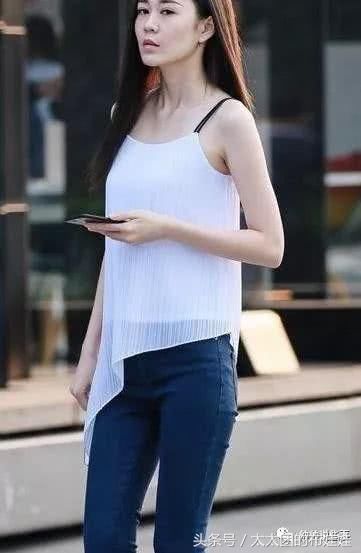 超凡脱俗的牛仔裤搭配，堪称牛仔裤的最高境界