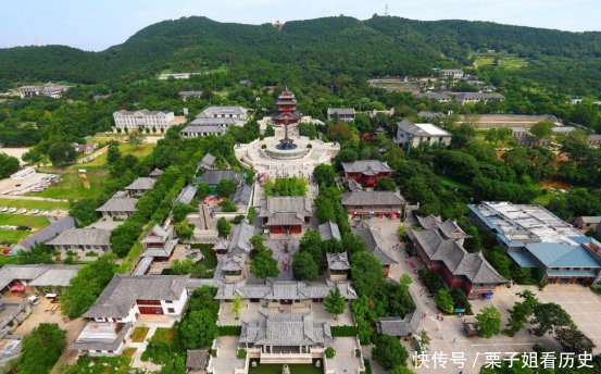 中国有个“土豪村”人均收入高达25万，1300名村民都住别墅！