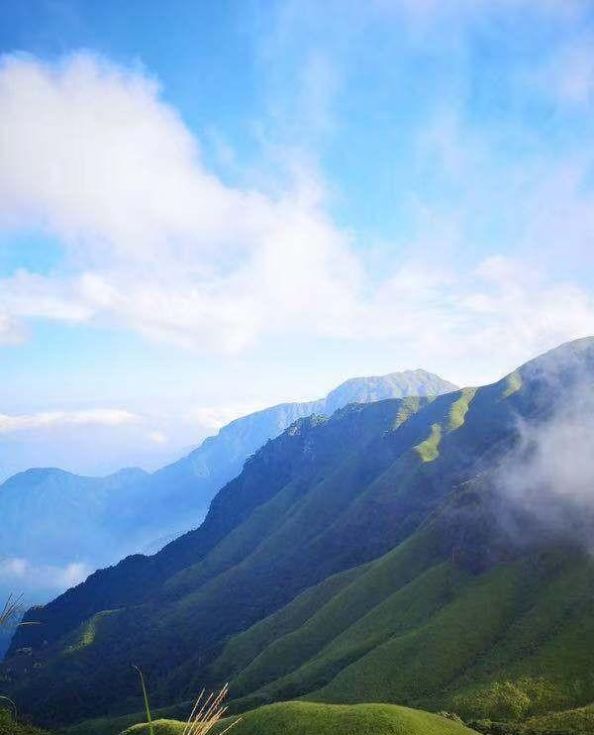 与中国五大名山相比,江西这座山一点也不逊色,却低调得令人心疼
