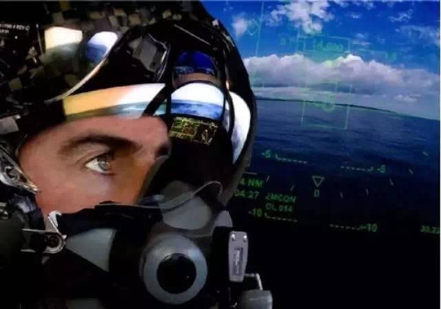  「此前」F-35现役头盔存在重大缺陷？美军欲再升级头盔配置，此前售价达360万