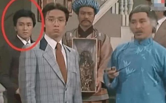  「跑过龙套」当初那些不起眼的龙套演员，如今红到发紫，网友：不说差点认不出！