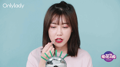 桃花宝典丨补涂口红好麻烦!这几款不脱妆口红你知道吗?