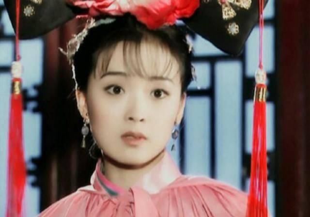  #美妆博主#小燕子的高挑眉，紫薇的百变唇妆，《还珠格格》才是美妆种草机啊