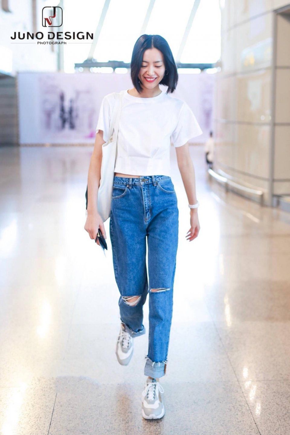 奚梦瑶绝对是最敢穿的女明星!能露的地方全露，连刘雯都比不过她