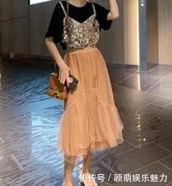  「夏季」【尚】夏季什么单品是流行？瘦身裙才是潮流主角