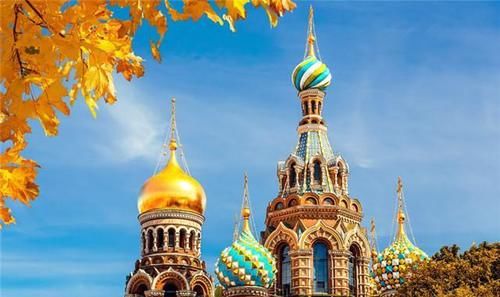 10万卢布相当于1万人民币, 在俄罗斯能做什么? 当地美女告诉你